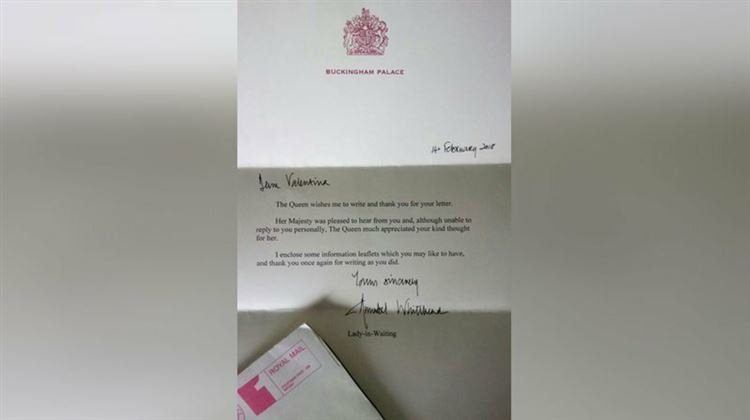 “Друг по переписке”: Елизавета II ответила на письмо российского школьника и исполнила его просьбу